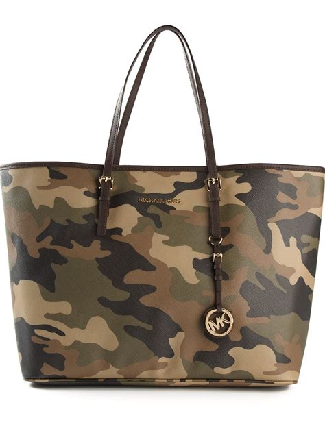 michael kors jet set camo|Amazon.com: Michael Kors Camouflage Bag.